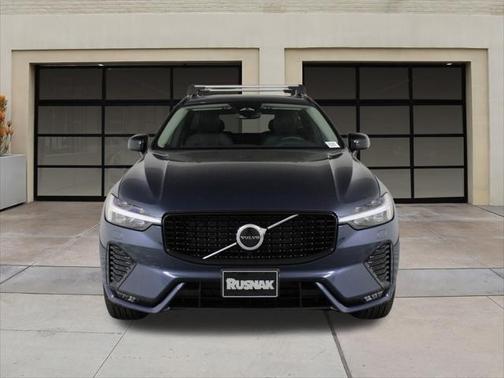 2025 Volvo XC60 B5 Core
