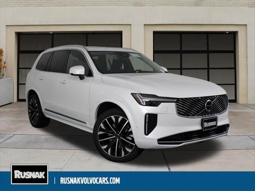 2025 Volvo XC90 B6 Plus 7-Seater