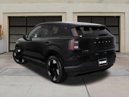2025 Volvo EX30 Twin Motor Plus