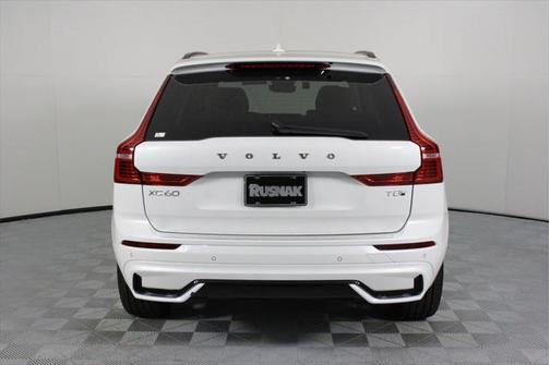 2025 Volvo XC60 Plug-In Hybrid T8 Ultra