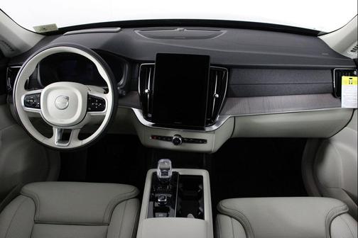 2026 Volvo XC90 Plug-In Hybrid Ultra, T8 AWD, Electric/Gasoline, Bright, 7 Seats