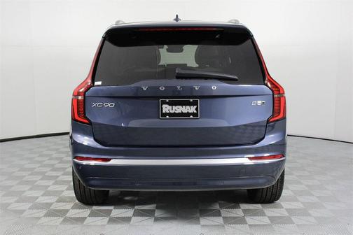 2026 Volvo XC90 Plus, B5 AWD Gas (mild hybrid), Gasoline, Bright, 7 Seats