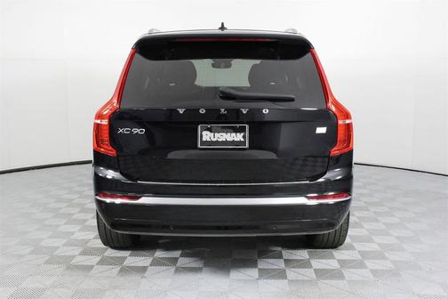 2023 Volvo XC90 Recharge Plug-In Hybrid T8 Plus 6-Seater