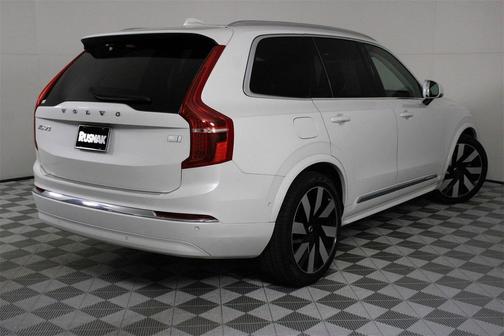2023 Volvo XC90 Recharge Plug-In Hybrid T8 Ultimate 6-Seater