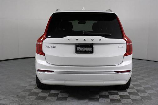 2023 Volvo XC90 Recharge Plug-In Hybrid T8 Ultimate 6-Seater