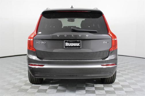 2025 Volvo XC90 B6 Ultra