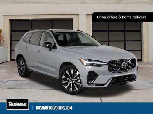 Vapour Gray Metallic 2025 Volvo XC60 B5 Core