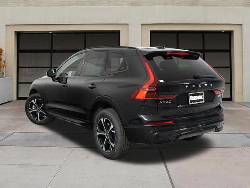 2026 Volvo XC60 B5 Core