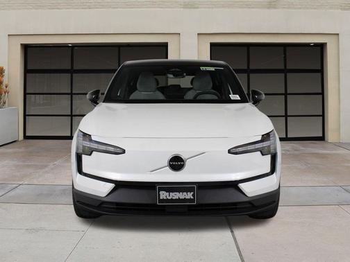 Crystal White Metallic 2026 Volvo EX30 Ultra