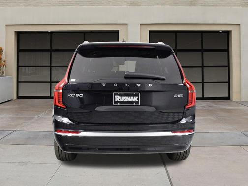 2026 Volvo XC90 B5 Core