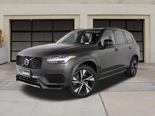 2023 Volvo XC90 Recharge Plug-In Hybrid T8 Plus Dark Theme 7-Seater
