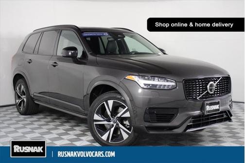 2023 Volvo XC90 Recharge Plug-In Hybrid T8 Plus Dark Theme 7-Seater