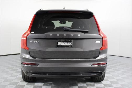 2023 Volvo XC90 Recharge Plug-In Hybrid T8 Plus Dark Theme 7-Seater