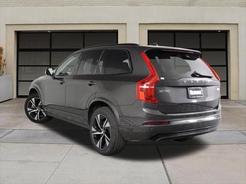 2023 Volvo XC90 Recharge Plug-In Hybrid T8 Plus Dark Theme 7-Seater