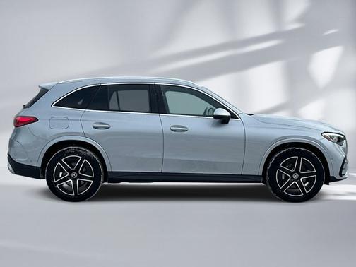 2025 Mercedes-Benz GLC 300 Base