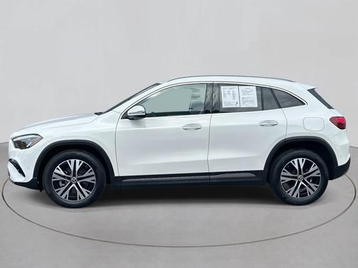 Polar White 2025 Mercedes-Benz GLA 250 GLA 250