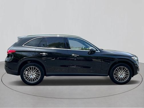 2024 Mercedes-Benz GLC 300 Base