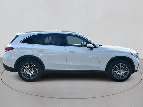 2025 Mercedes-Benz GLC 300 Base