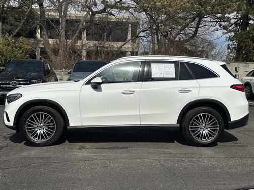 2025 Mercedes-Benz GLC 300 Base