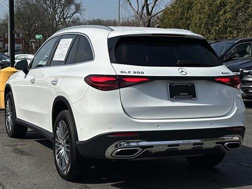 2025 Mercedes-Benz GLC 300 Base