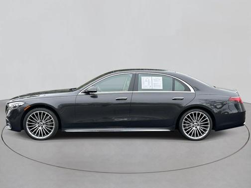Graphite Gray Metallic 2023 Mercedes-Benz S-Class S 580