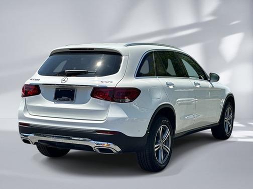 Polar White 2022 Mercedes-Benz GLC 300 Base