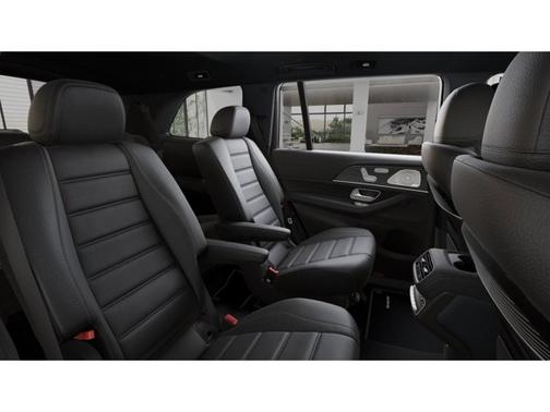 2025 Mercedes-Benz GLS 450 Base