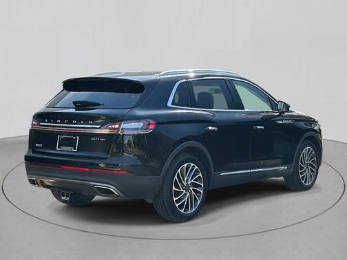 2019 Lincoln Nautilus Reserve