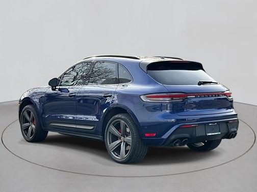 2023 Porsche Macan Base