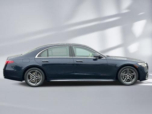 Nautical Blue Metallic 2025 Mercedes-Benz S-Class S 580