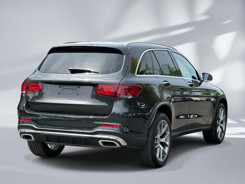 Graphite Gray Metallic 2022 Mercedes-Benz GLC 300 Base