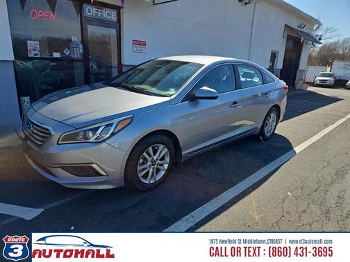2017 Hyundai SONATA SE