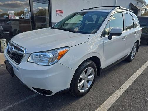 White 2016 Subaru Forester 2.5i Premium
