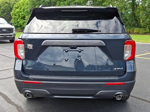STONE BLUE METALLIC 2024 Ford Explorer XLT