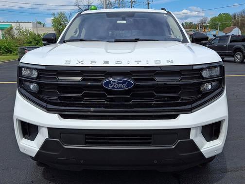 OXFORD WHITE 2025 Ford Expedition ACTIVE