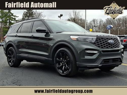 FORGED GREEN METALLIC 2024 Ford Explorer ST-LINE