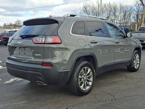2021 Jeep Cherokee LATITUDE LUX