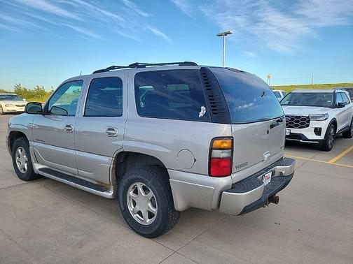 Silver Birch Metallic 2004 GMC Yukon Denali