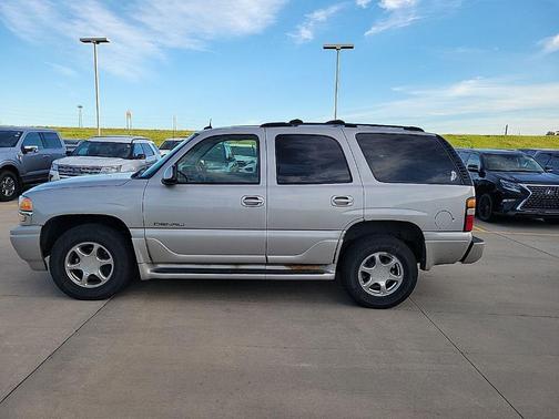 Silver Birch Metallic 2004 GMC Yukon Denali