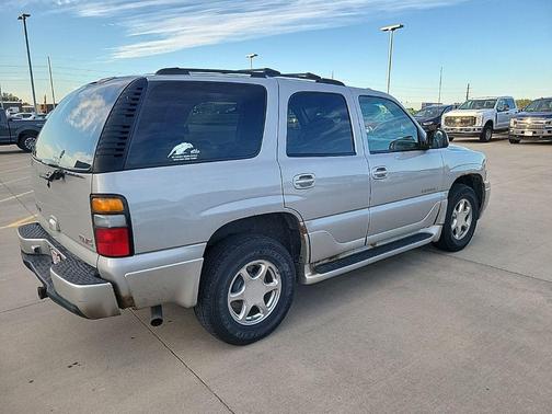 Silver Birch Metallic 2004 GMC Yukon Denali