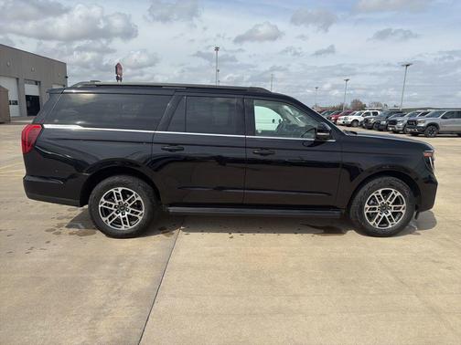 Agate Black Metallic 2025 Ford Expedition Max Active 4x4