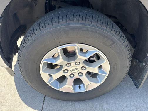 Antimatter Blue Metallic 2023 Ford F-150 XLT