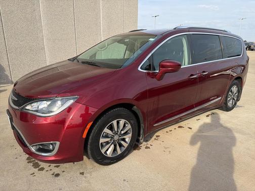 2020 Chrysler Pacifica Touring-L Plus