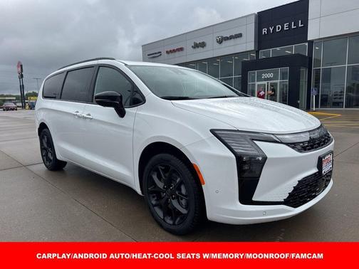 Bright White Clearcoat 2027 Chrysler Pacifica Limited