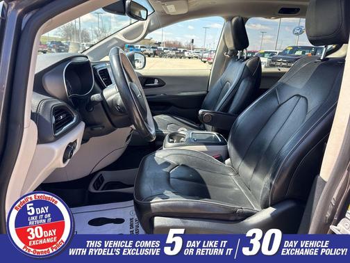 Granite Crystal Metallic Clearcoat 2020 Chrysler Pacifica Limited