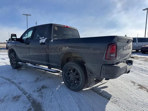 2025 RAM 3500 Big Horn Crew Cab 4x4 6'4' Box
