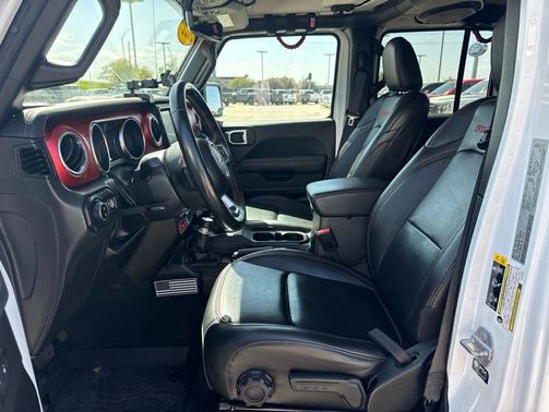 Bright White Clearcoat 2022 Jeep Gladiator Rubicon