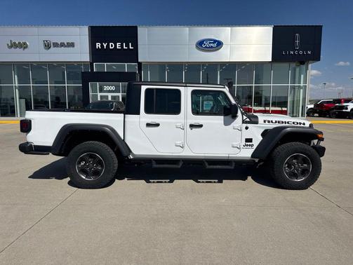 Bright White Clearcoat 2022 Jeep Gladiator Rubicon