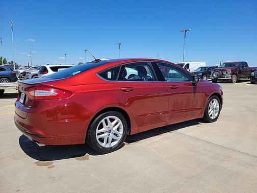 Ruby Red Metallic Tinted Clearcoat 2014 Ford Fusion SE