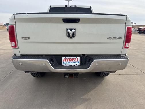 2018 RAM 2500 Laramie Crew Cab 4x4 6'4' Box